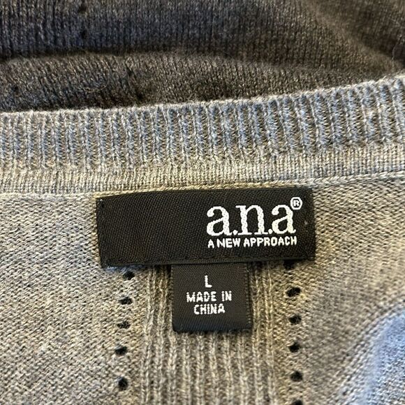 a.n.a dark light gray striped  V neckline tunic sweater Size L EUC - Picture 7 of 9